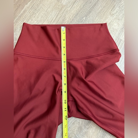 Alo Yoga High-Waist Airlift Full Length Leggings in Black Cherry Medium - Picture 8 of 12